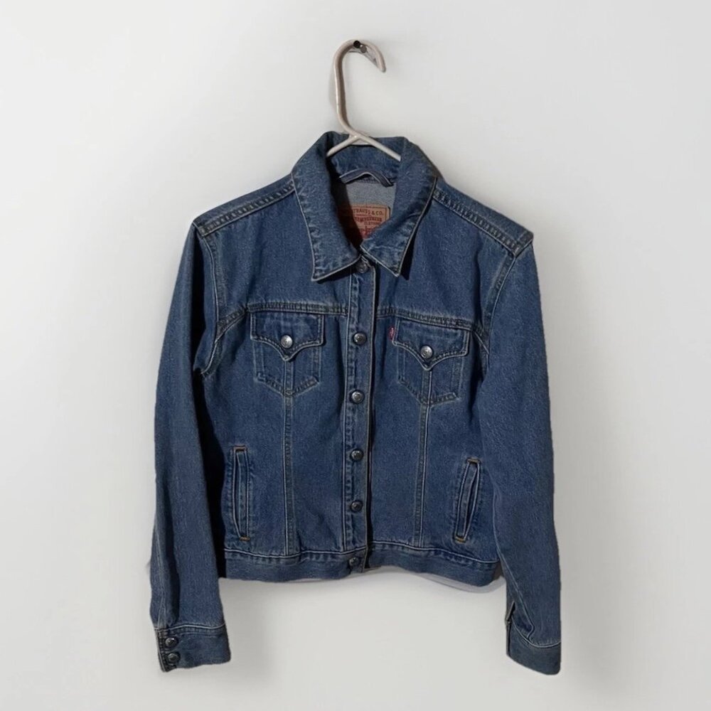 LEVIS STRAUSS CO DENIM JACKET SIZE MEDIUM Women’s Trucker Jean